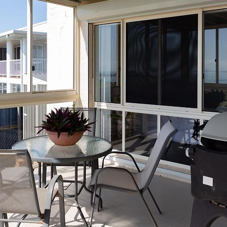 Bella Vista - Spectacular Ocean Views & Continental Breakfast Apartamento Yeppoon Exterior foto
