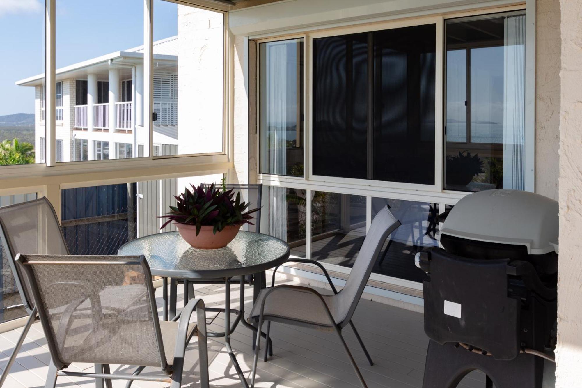 Bella Vista - Spectacular Ocean Views & Continental Breakfast Apartamento Yeppoon Exterior foto